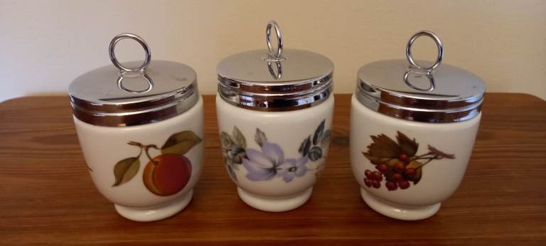 Goose egg coddlers