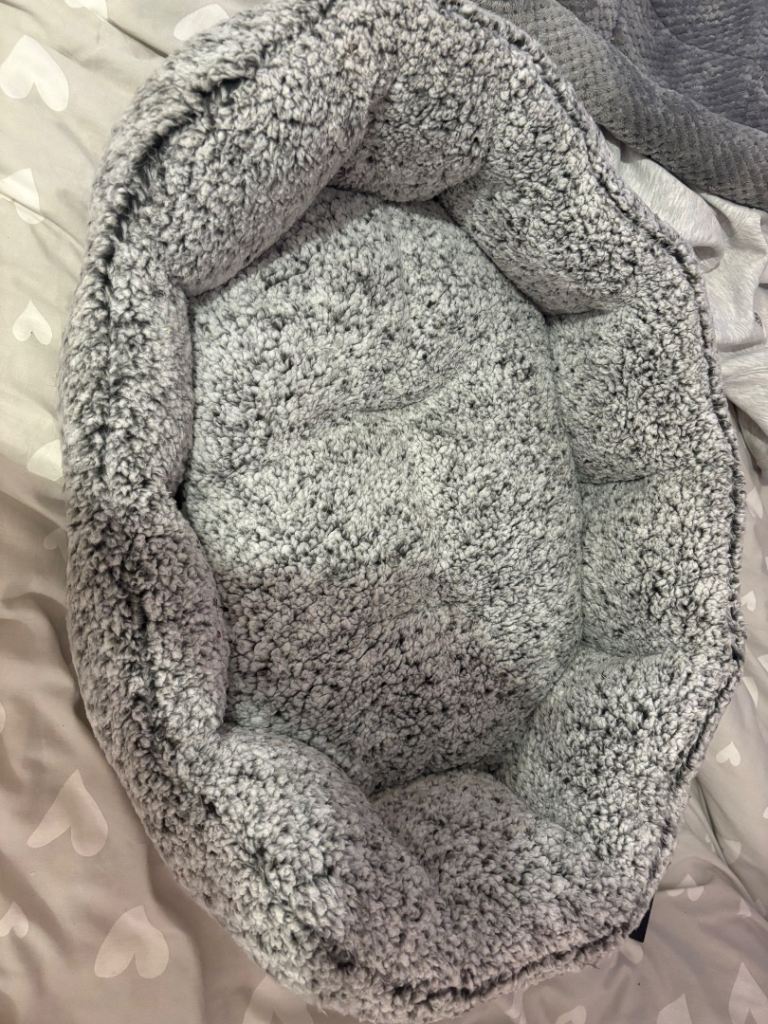 Grey Fluffy Pet Bed for Small Dog or Cat