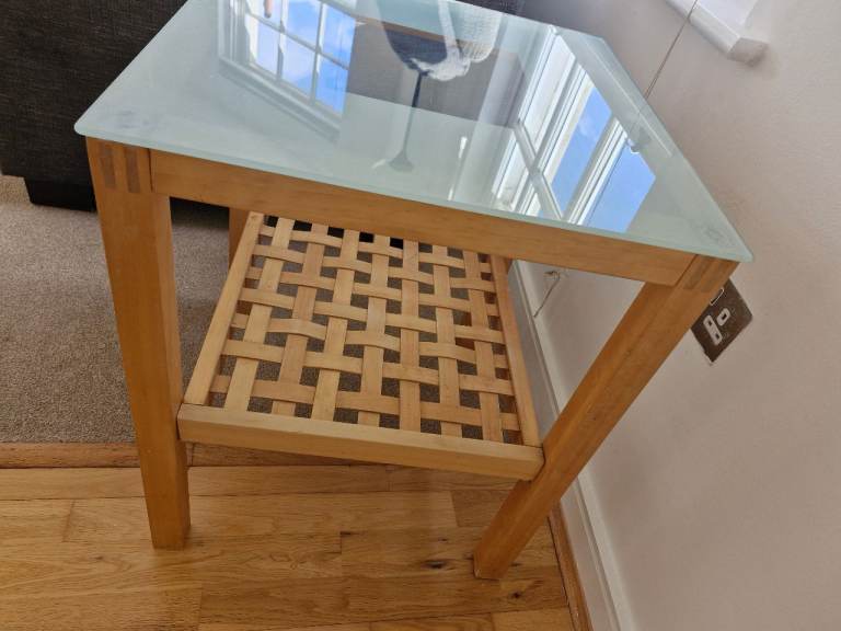 2x Living room side tables.