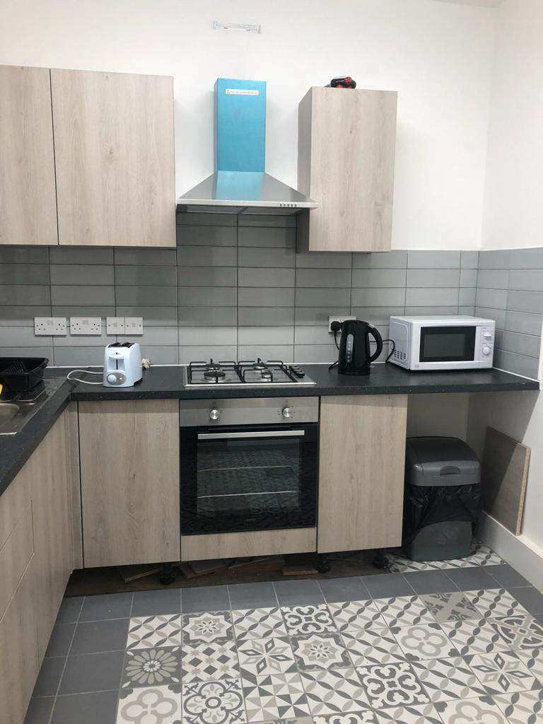  Ideal room for you available in Seven Sisters, Clarence 2 D