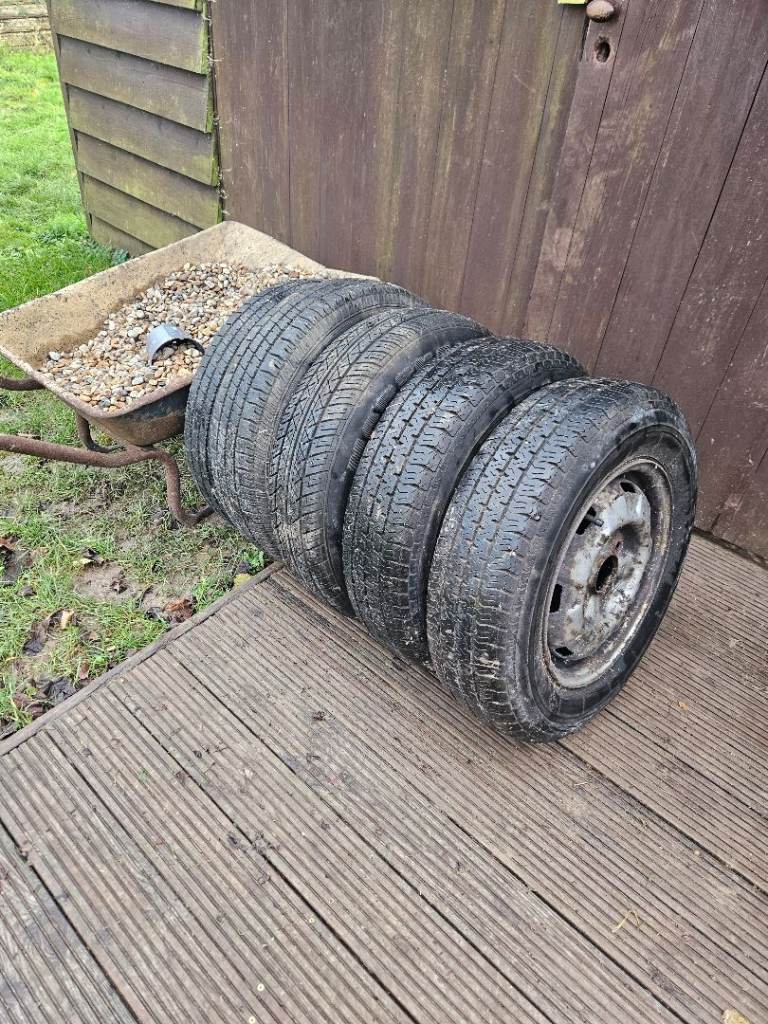 5 wheels & tyres 165-r-14