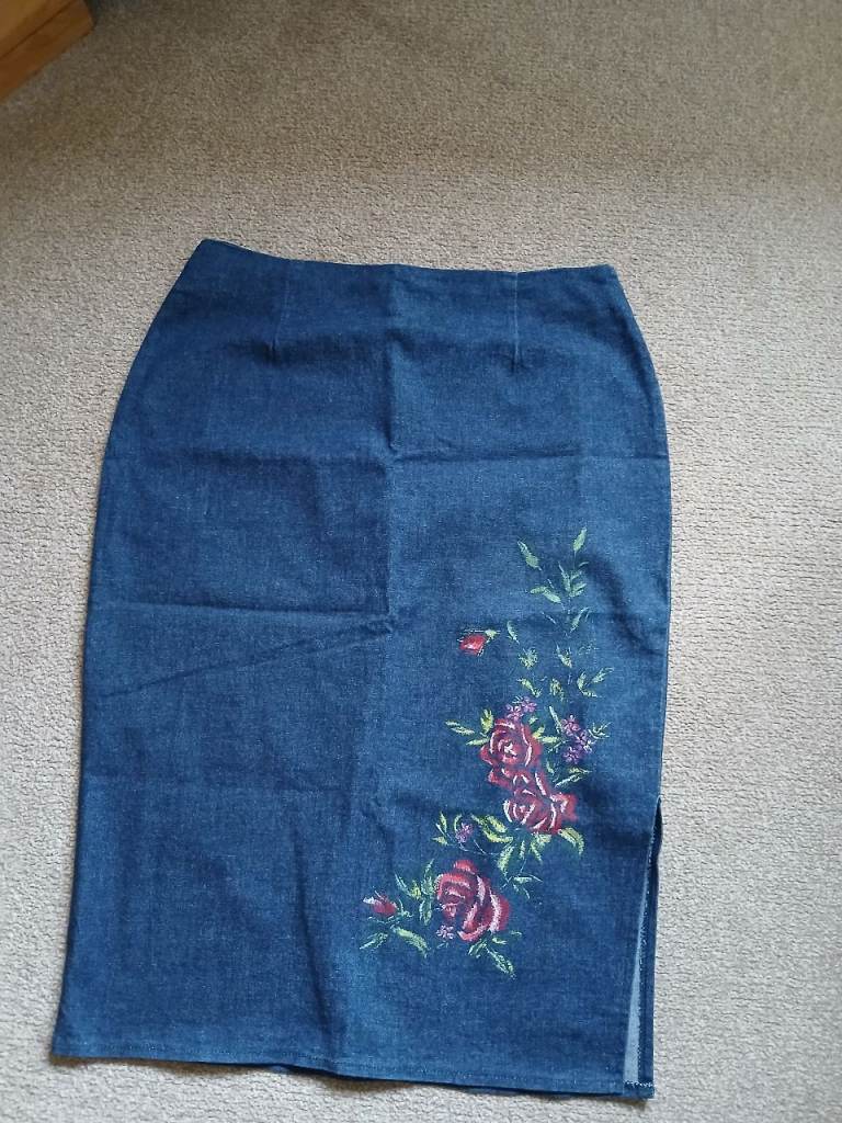 Ladies skirts - size 12