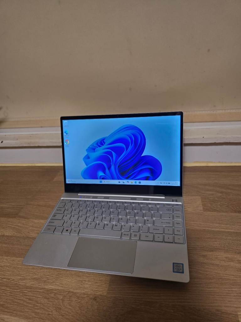 Geobook laptop i3 4gb ram 128gb ssd 