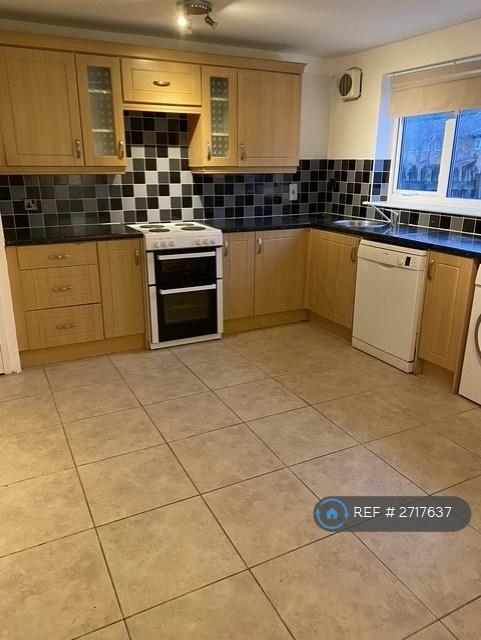 3 bedroom house in Church Lees, Great Linford, Milton Keynes, MK14 (3 bed) (#2717637)