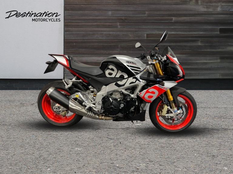 2016 Aprilia Tuono V4 1100 FACTORY Petrol black Manual