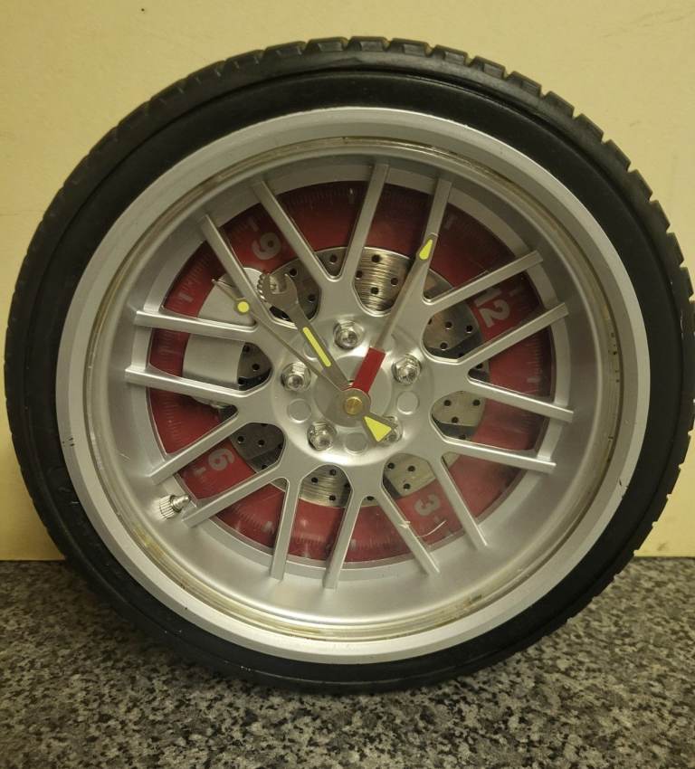 Car Alloy Wheel Wall Clock – Realistic Tyre Rim Design – Garage / Man Cave – Unique