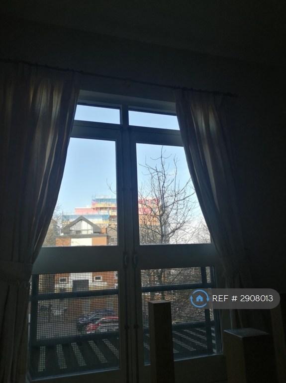 2 bedroom flat in Lexington Place, Nottingham, NG1 (2 bed) (#2908013)