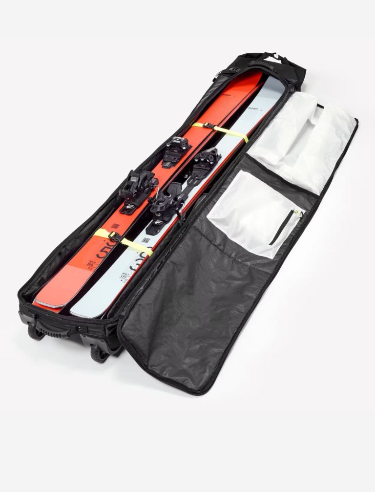 Wadeze ski bag with wheels 