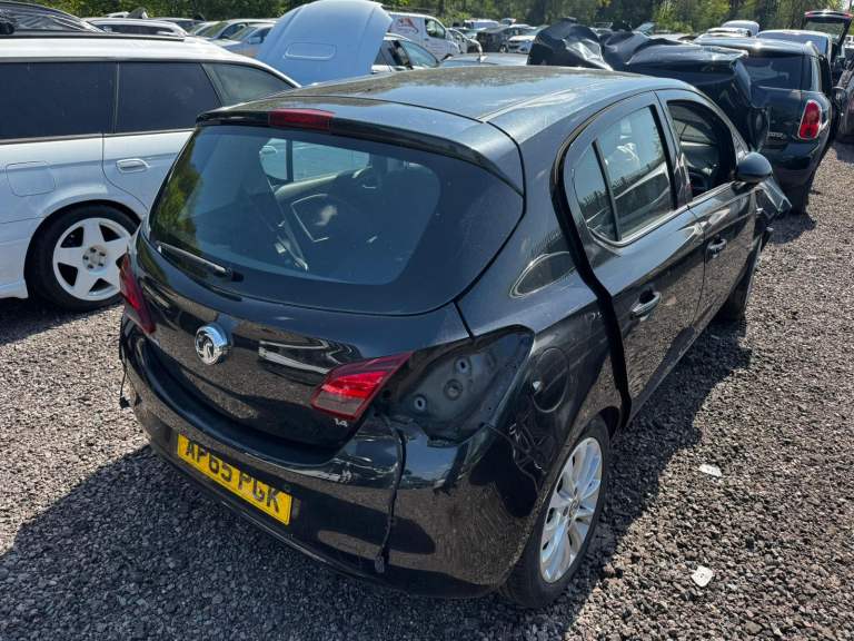 2015 VAUXHALL CORSA E BREAKING SPARES PARTS