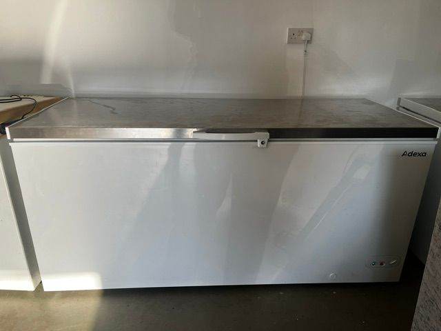 STAINLESS STEEL ADEXA COMMERCIAL/CATERING (650L) FREEZER IN EXCELLENT WORKING CONDITION