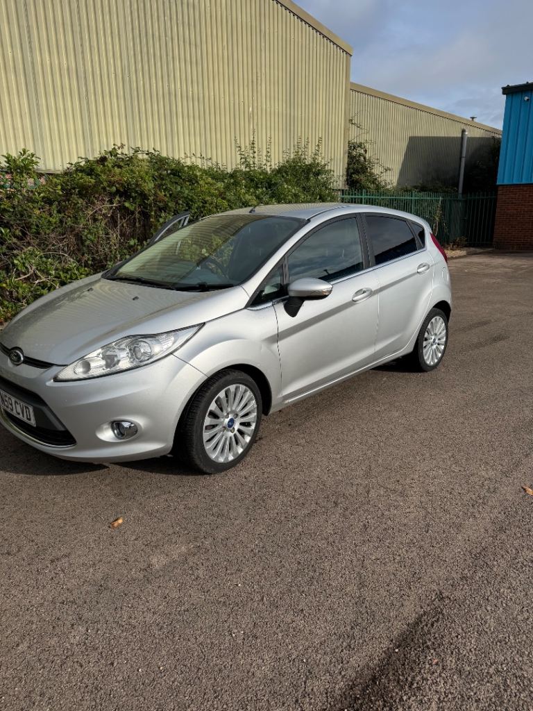 Ford, FIESTA, Hatchback, 2009, Manual, 1560 (cc), 5 doors