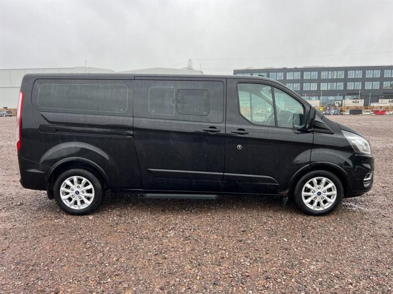 2021 Ford Tourneo Custom 320 TITANIUM ECOBLUE 9 SEATER Minibus Diesel/Ele Manual