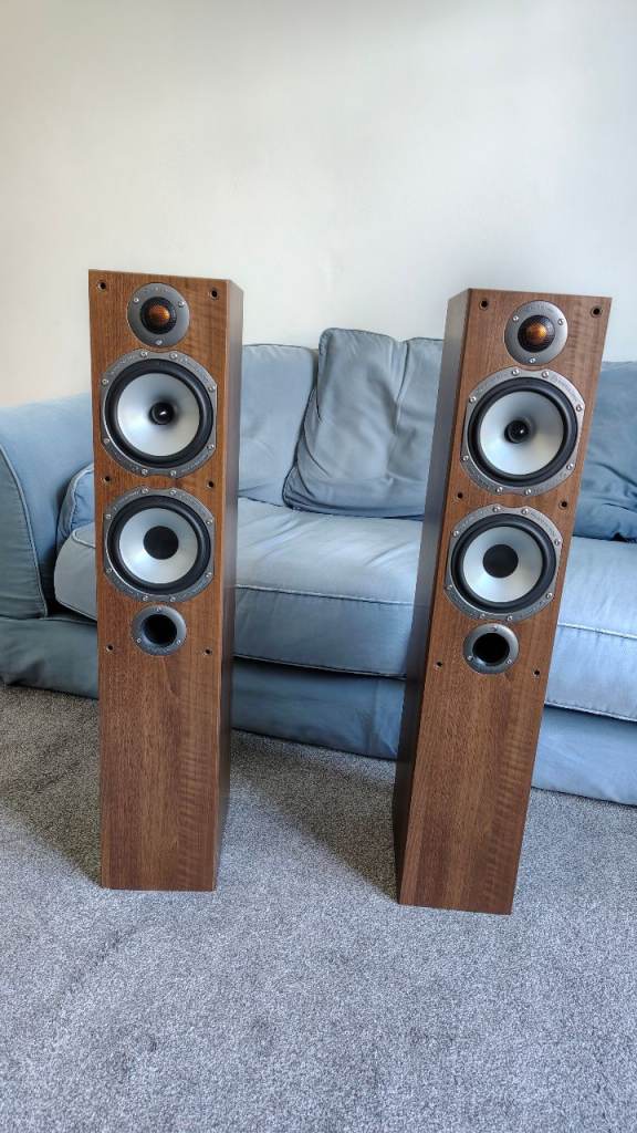 Monitor Audio Bronze BR5 Walnut floor standing speakers Boxed with all fittings and manuals