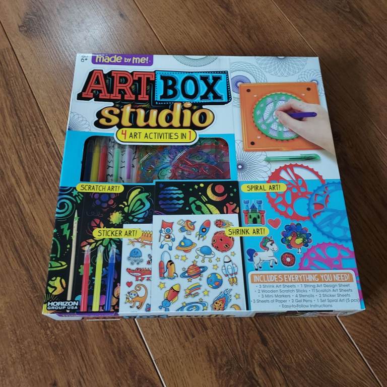 Brand new Art Box Studio 4 in 1