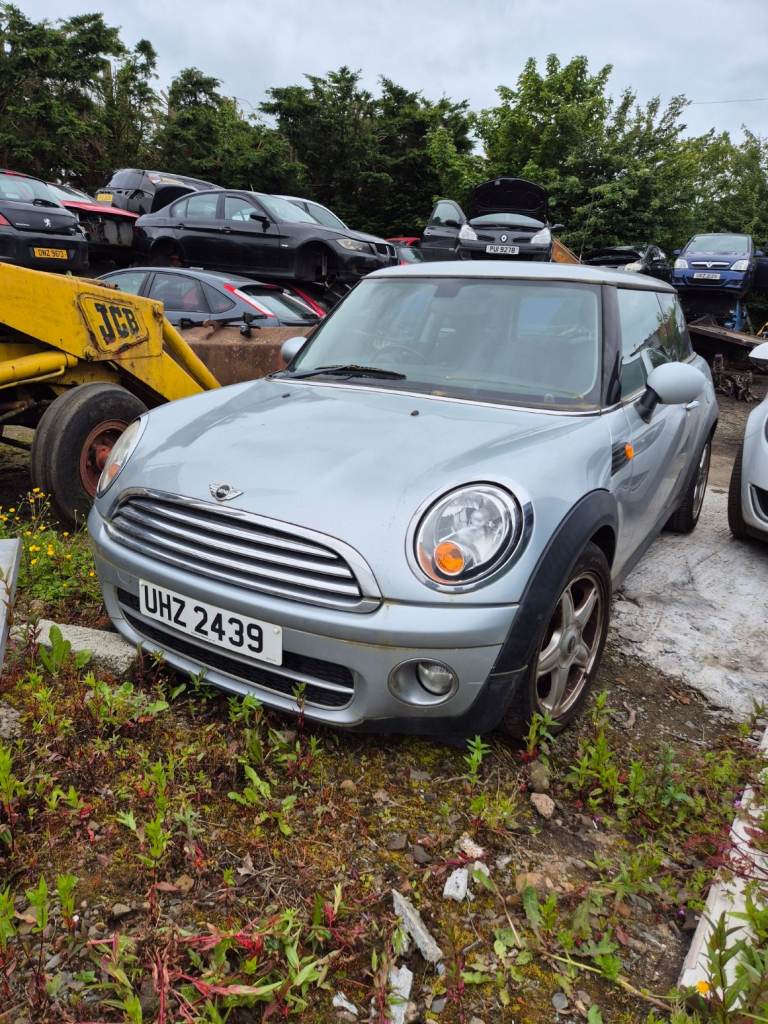 2009 MINI ONE 1.6 DIESEL BREAKING FOR PARTS