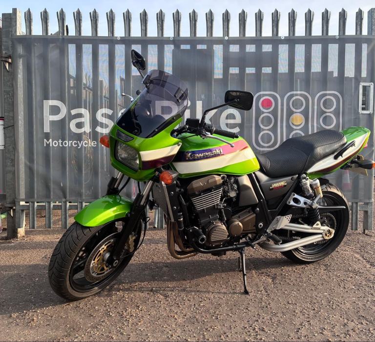 2002 Kawasaki ZRX1200R 1200cc Muscle Bike Modern Retro Eddie Lawson 