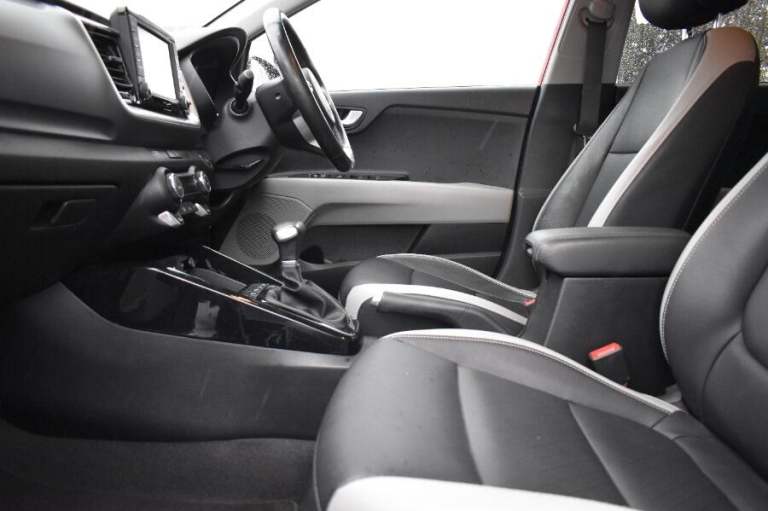 2019 Kia Stonic 1.0 T Gdi 4 Suv 5dr Petrol Dct Euro 6 (s/s) (118 Bhp) HATCHBACK Petrol Automatic