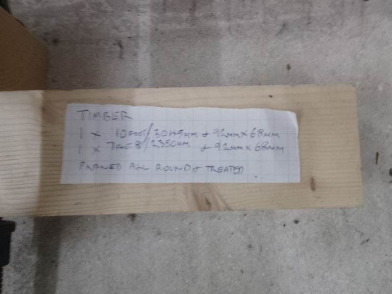 Timber 2 lengths as pictured, 