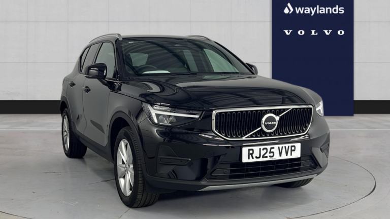 2025 Volvo XC40 Core, B3 Mild hybrid, Petrol (Tinted Windows, Spare Wheel) Estate Petrol Automatic