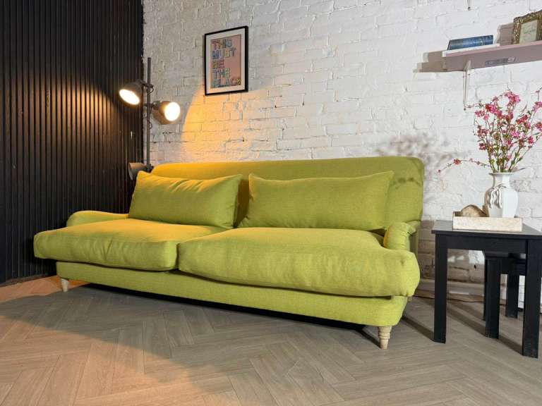 Stunning Loaf Mrs Smith 3 Seater Sofa in a gorgeous olive green fabric 😍