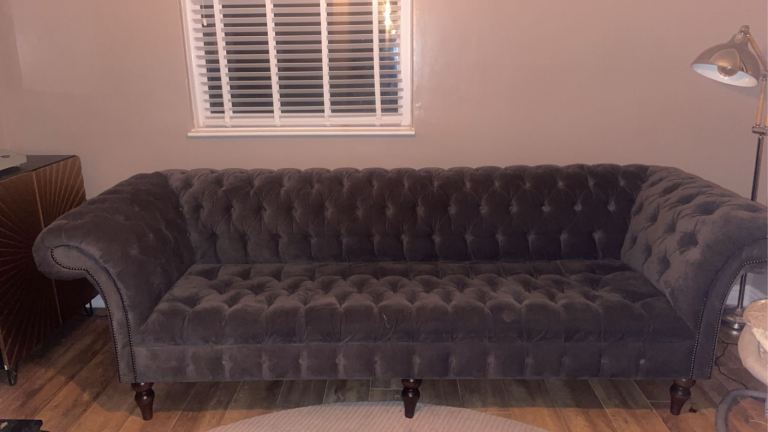 Xl chesterfield sofa 