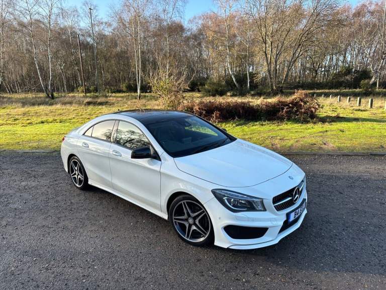 2015 Mercedes-Benz CLA 250 4MATIC AMG-Line Harman Kardon Full Leather CarPlay