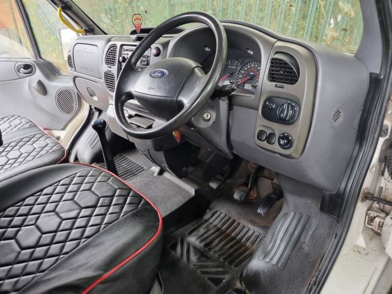 FORD TRANSIT CAMPERVAN - 6 SEAT BELTS - MATCHING RE-TRIMM SEATING - DIESEL HEATER