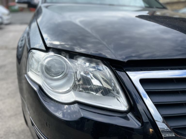 VW PASSAT B6 DRIVER HEADLIGHT HALOGEN 2006