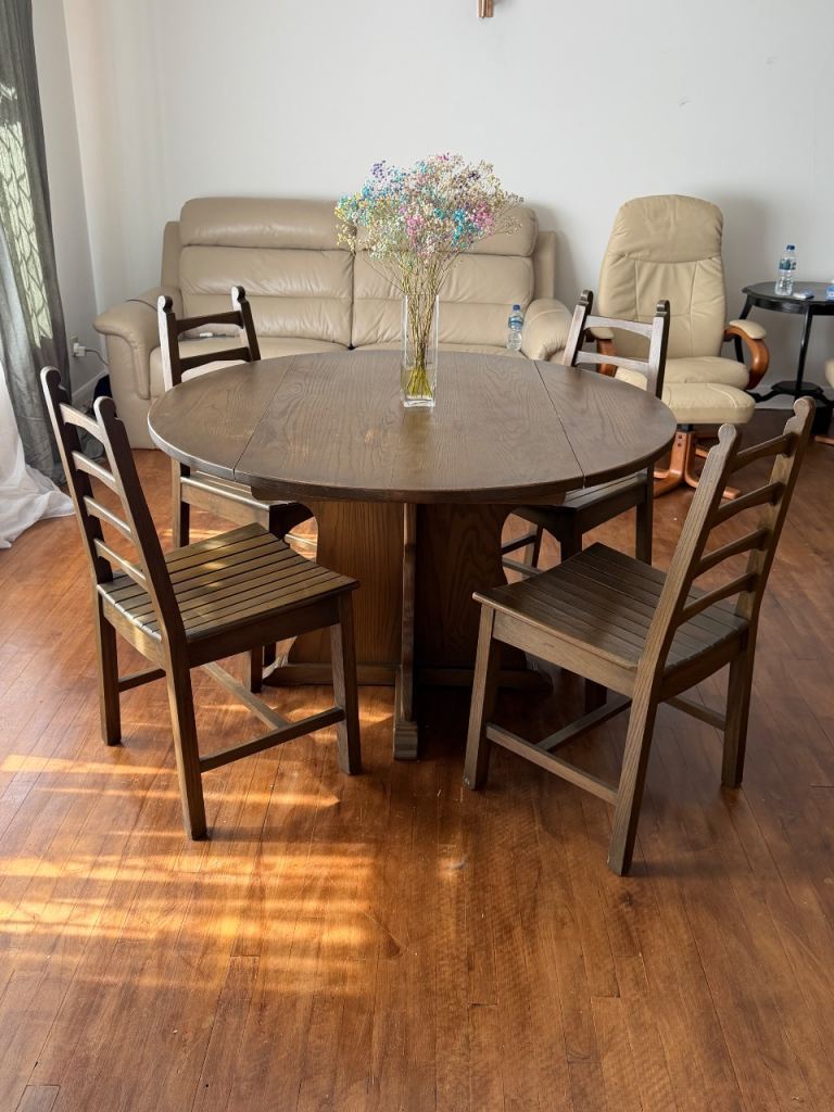 Vintage Farmhouse Wood Round Drop Leaf Dining Table & 4 Ladder Back Chairs