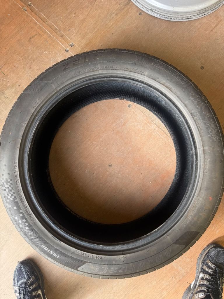 Zelda Archforce tyre 255/45/20 x1