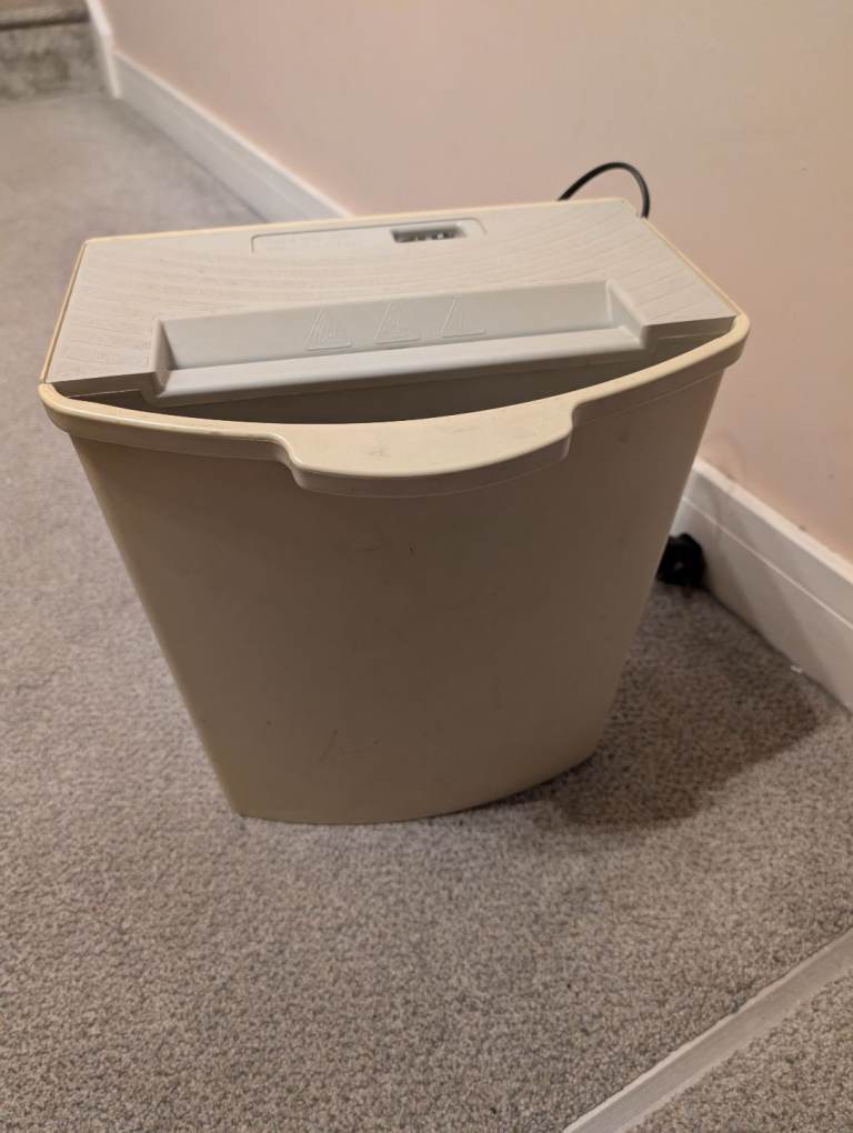 Paper Shredder 