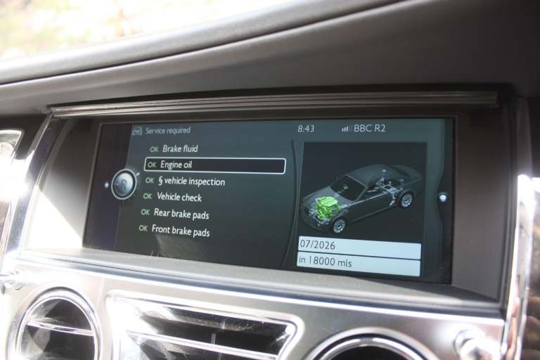 ROLLS-ROYCE GHOST 6.6 V12 2012