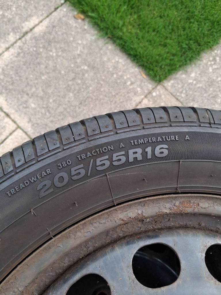 VW wheels &tyres