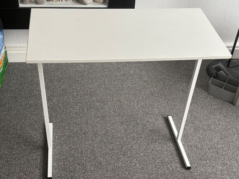 Nail table foldable 