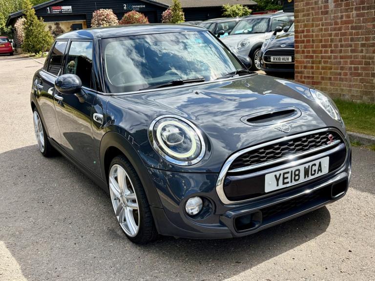 MINI HATCH 2.0 5-Door Hatch Cooper S 2018
