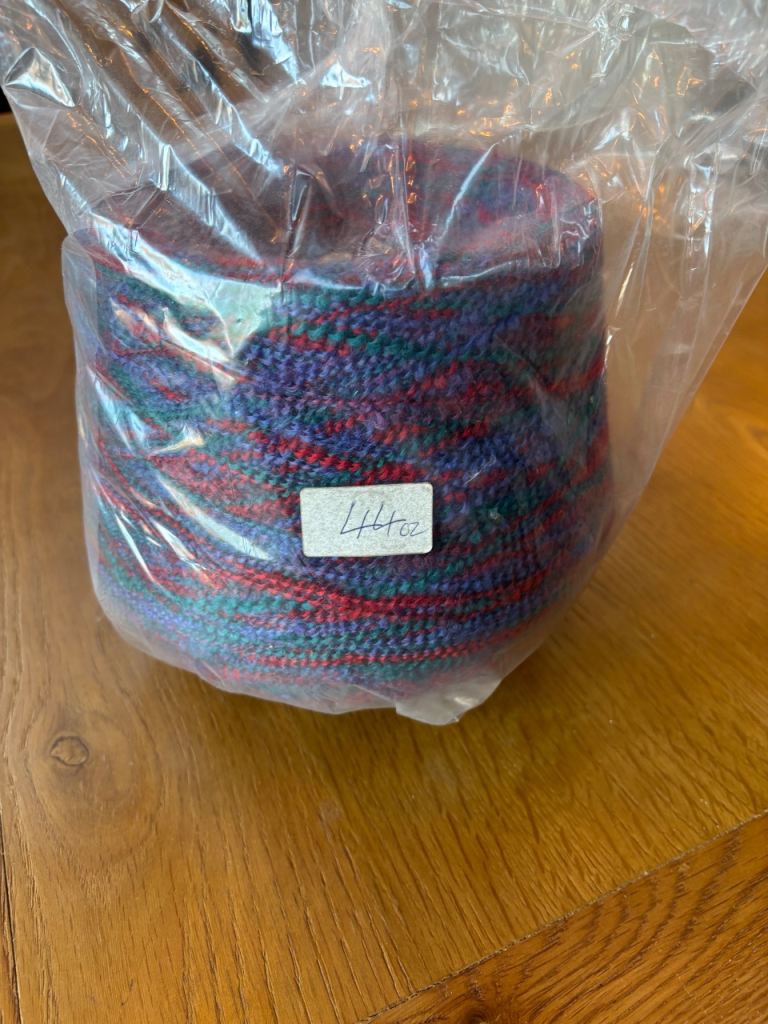 Machine knitting wool 