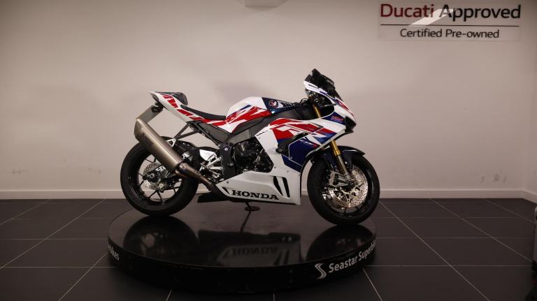 HONDA CBR1000RR SP ANNIVERSARY - 2022 - 4500 MILES