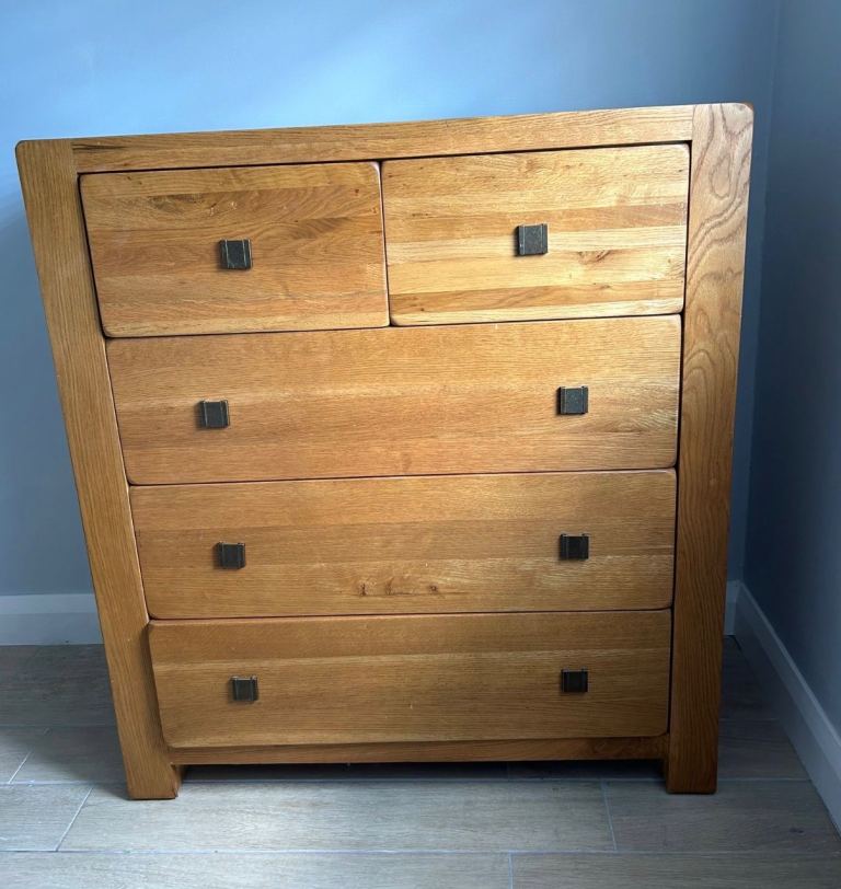 2 x solid oak chest of drawers