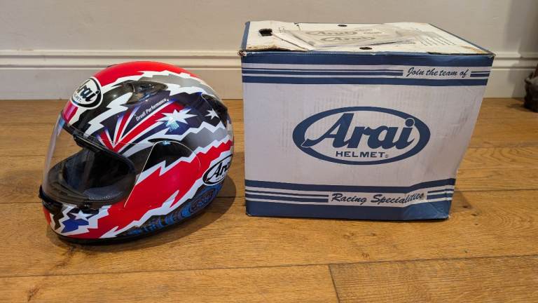 Arai Motorcycle Helmet (Large) 