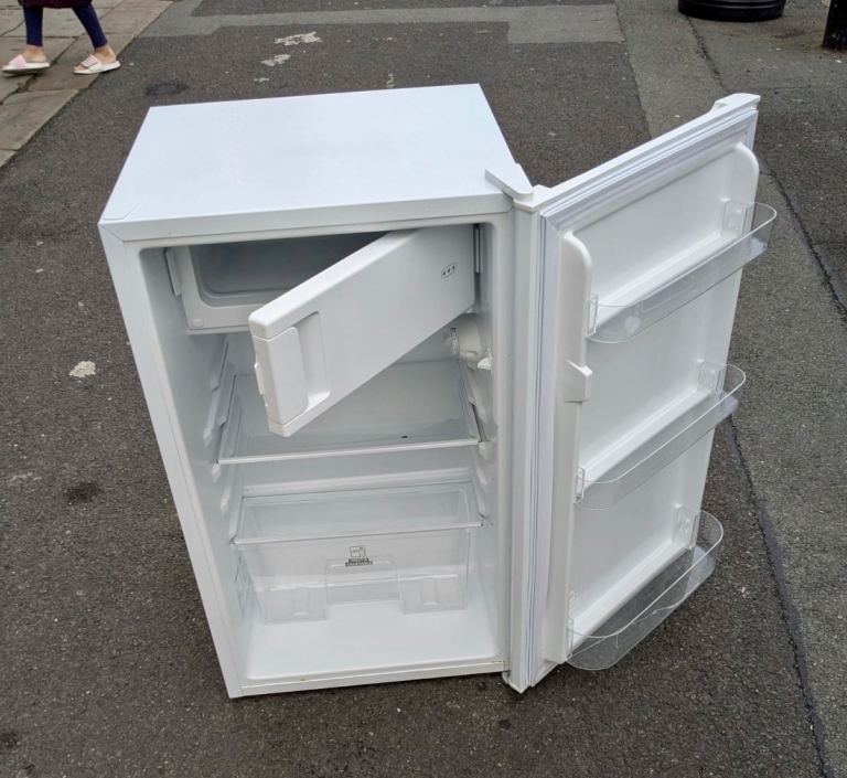 Curry’s Essential Undercounter Fridge With Small Freezer Compartment