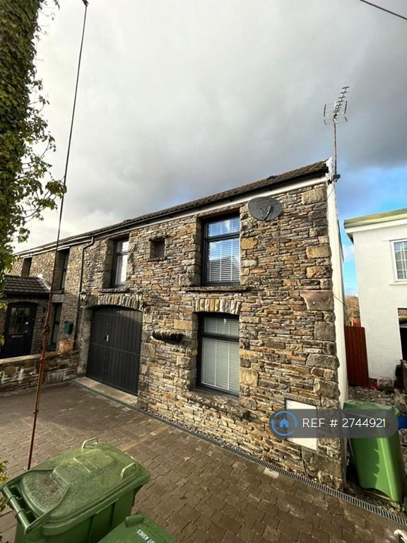 1 bedroom flat in Heol Y Ffynnon, Cardiff, CF38 (1 bed) (#2744921)