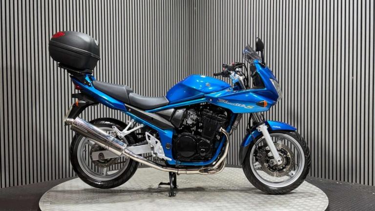 Suzuki Bandit 2005 ONLY 18K VERY CLEAN A2 BIKE 650CC HALF FAIRED