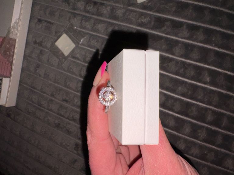 Pandora vintage circle ring 