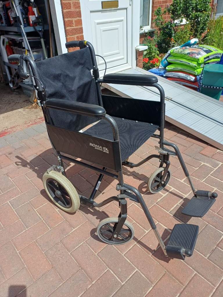Roma Medical Wheelchair – Very Good Condition