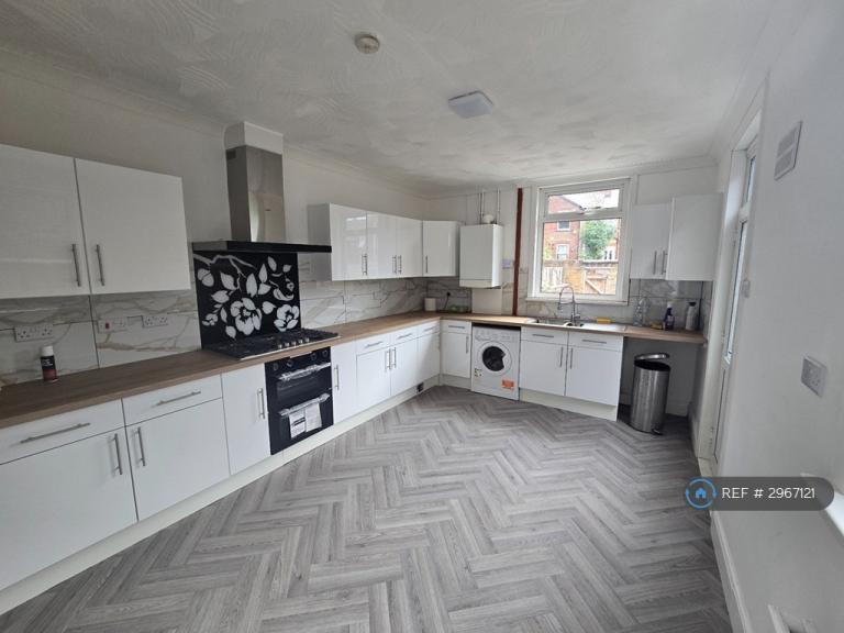 3 bedroom house in Albany Road, Doncaster, DN4 (3 bed) (#2967121)