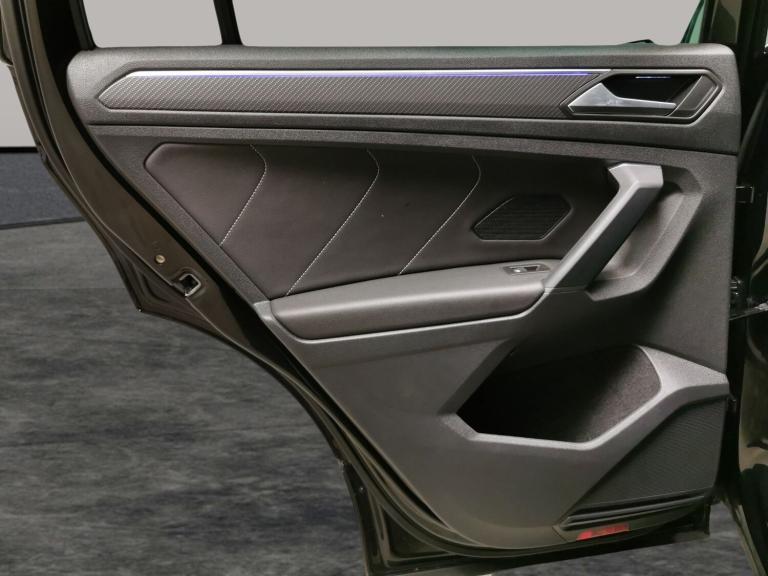 2023 Volkswagen Tiguan 2.0 TDI R-Line 5dr DSG ESTATE DIESEL Automatic