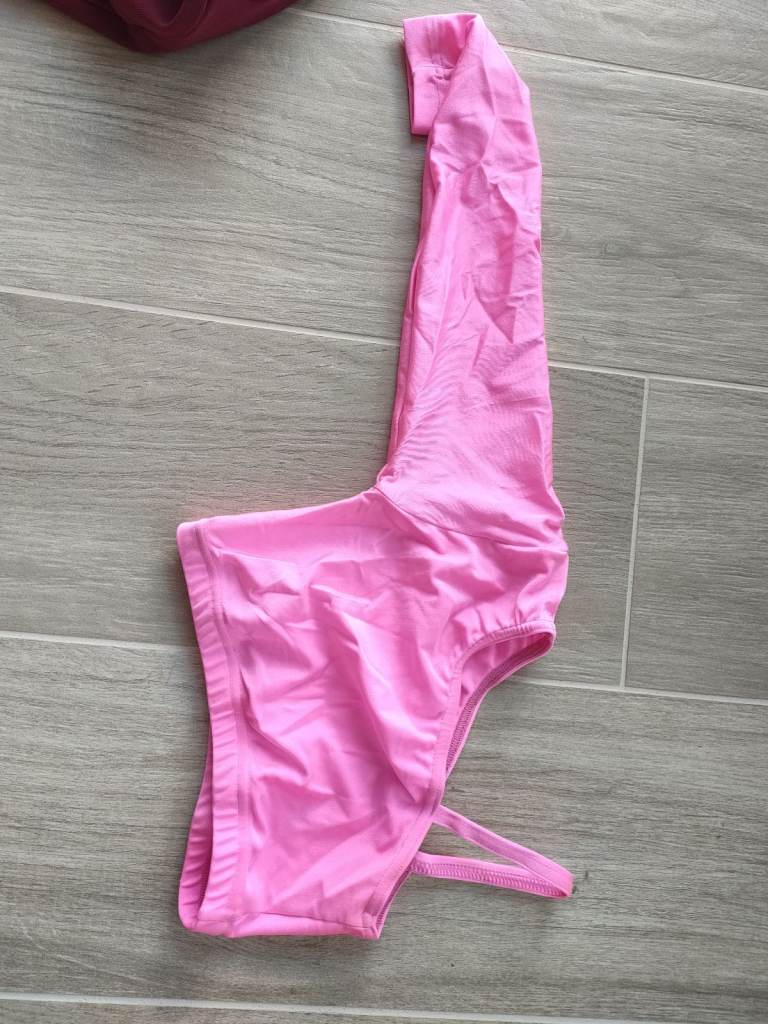 Girls clothes- stunning dance top.  Size 1c.  To fit approx age 7-8