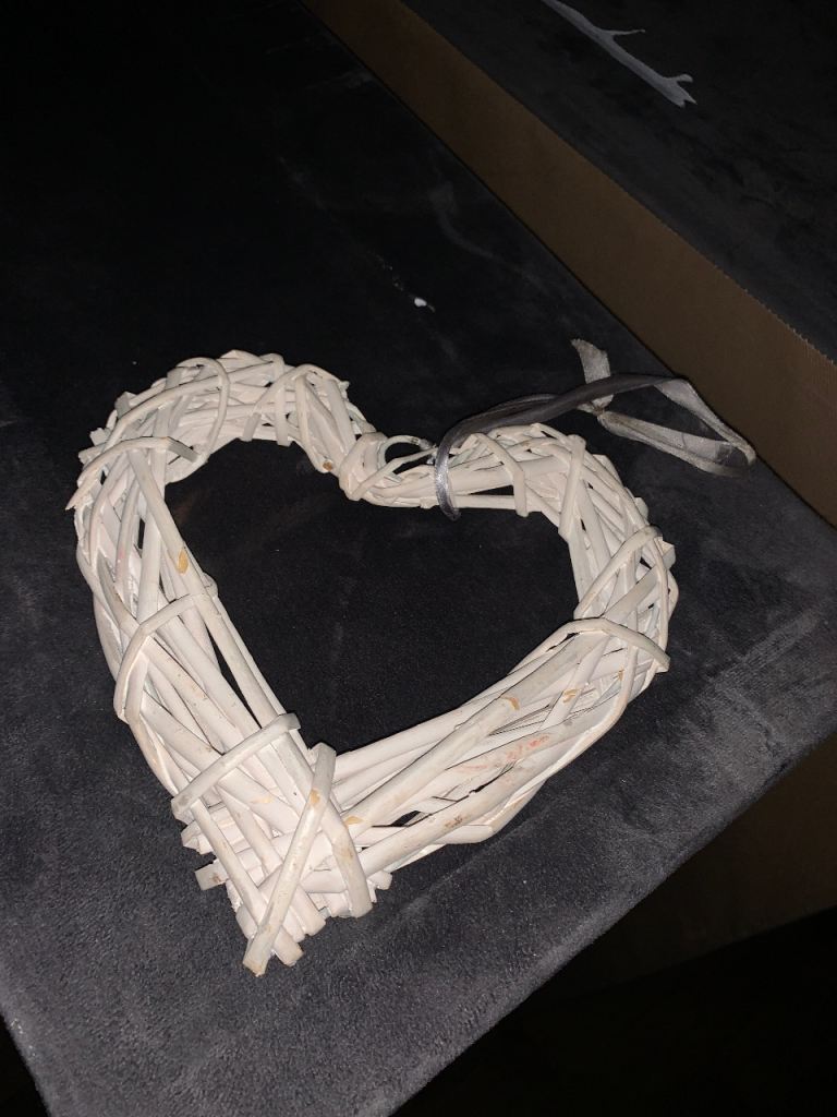 free decor hanging heart 