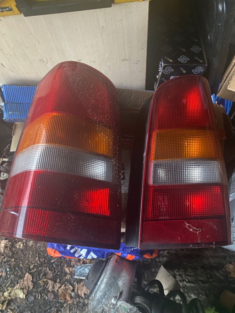 Mercedes Vito rear lights 