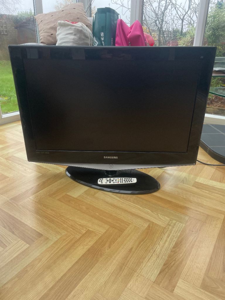 Samsung TV for sale